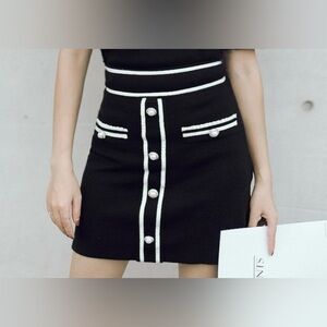 Black and White Knit Skirt